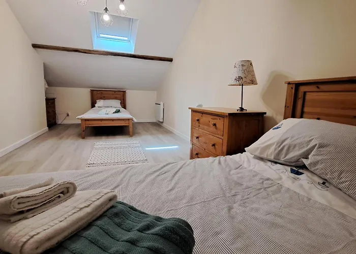 Les Bigoussies 1 度假居 Saint-Meard-de-Dronne